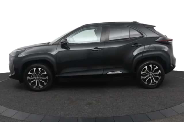 Toyota Yaris Cross (2025) thumbnail 3