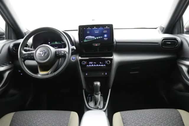 Toyota Yaris Cross (2023) thumbnail 4