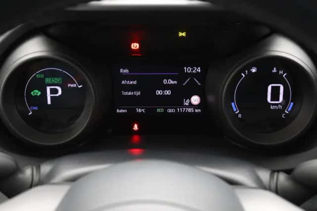 Toyota Yaris (2020) thumbnail 6