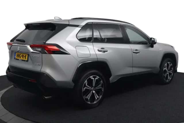 Suzuki Across (2024) thumbnail 2