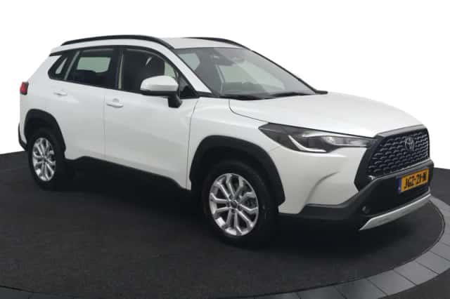 Toyota Corolla Cross (2025) thumbnail 2