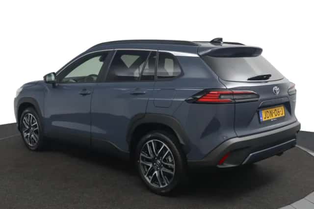 Toyota Corolla Cross (2025) thumbnail 2