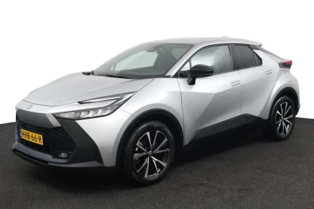 Toyota C-HR (2025) thumbnail 1