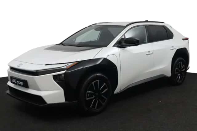 Toyota bZ4X (2026) thumbnail 1