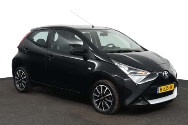 Toyota Aygo (2020) thumbnail 3