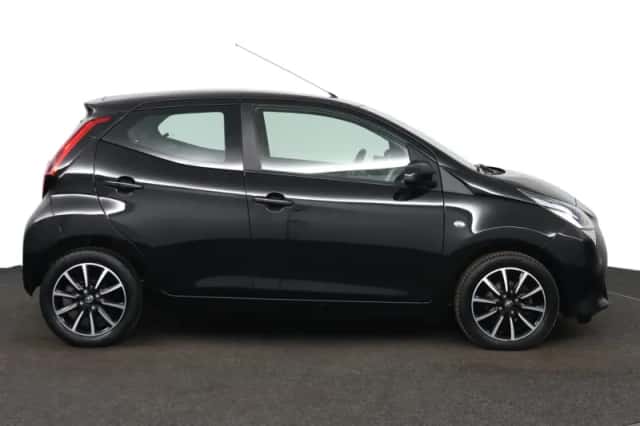 Toyota Aygo (2020) thumbnail 6