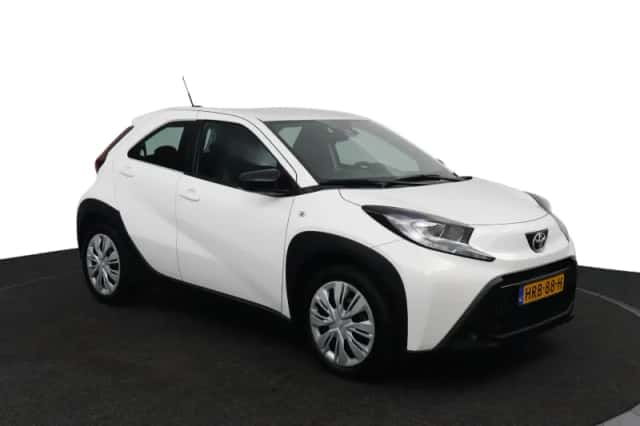 Toyota Aygo X (2025) thumbnail 3