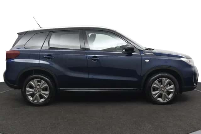 Suzuki Vitara (2025) thumbnail 6