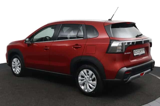 Suzuki S-Cross (2026) thumbnail 4