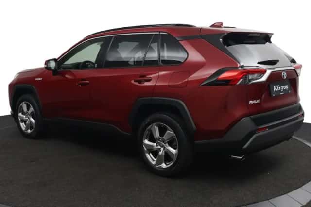 Toyota RAV4 (2021) thumbnail 4