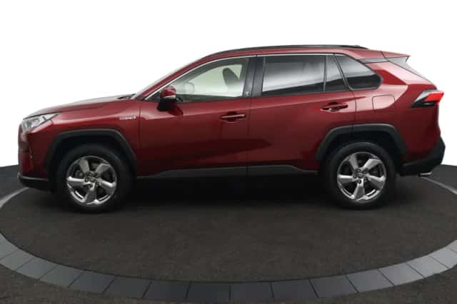 Toyota RAV4 (2021) thumbnail 6