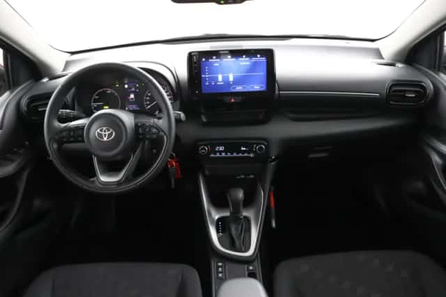 Toyota Yaris (2025) thumbnail 4