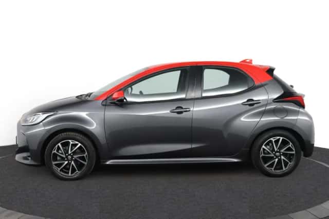 Toyota Yaris (2021) thumbnail 6