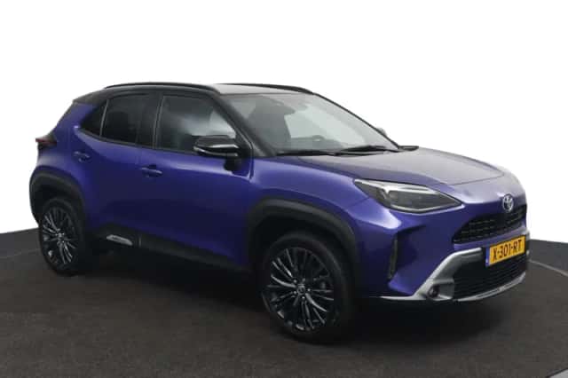 Toyota Yaris Cross (2024) thumbnail 2