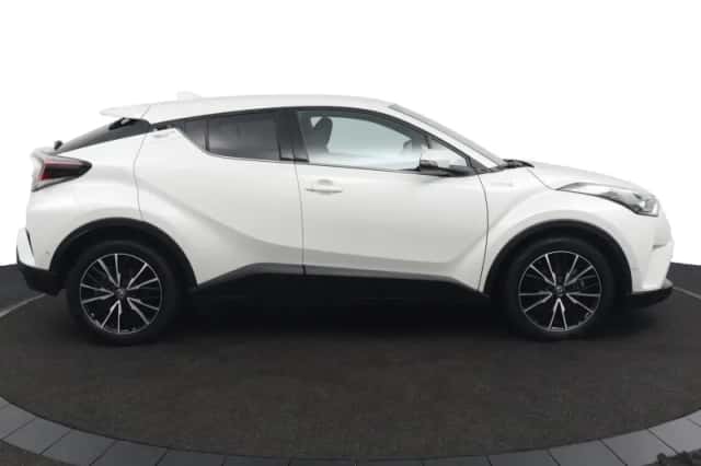 Toyota C-HR (2018) thumbnail 6