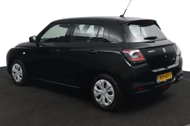 Suzuki Swift (2025) thumbnail 4