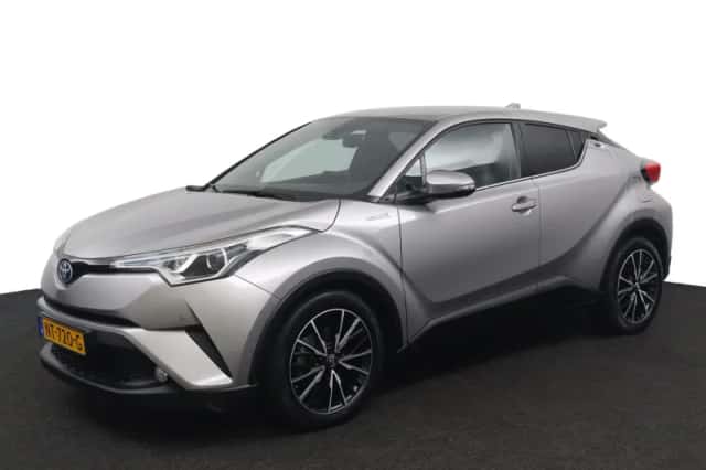 Toyota C-HR (2017) thumbnail 1