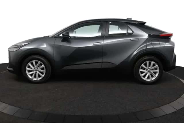 Toyota C-HR (2024) thumbnail 3