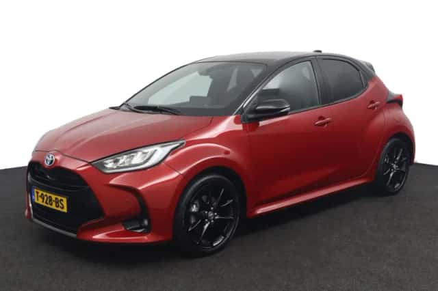 Toyota Yaris (2023) thumbnail 1