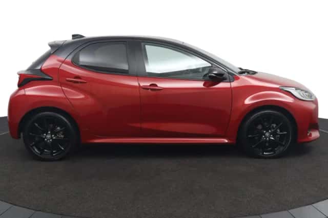 Toyota Yaris (2023) thumbnail 6