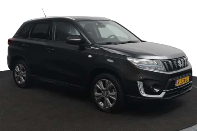 Suzuki Vitara (2022) thumbnail 3