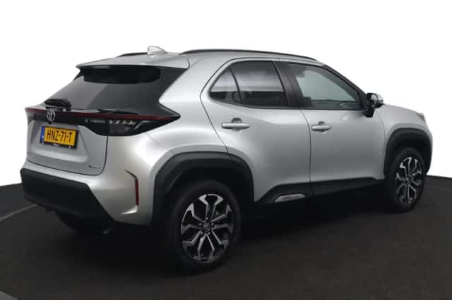 Toyota Yaris Cross (2025) thumbnail 2