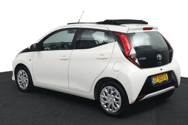 Toyota Aygo (2019) thumbnail 4