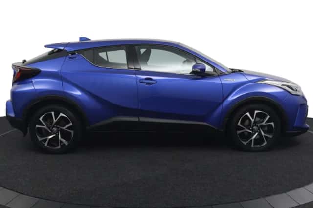 Toyota C-HR (2020) thumbnail 6