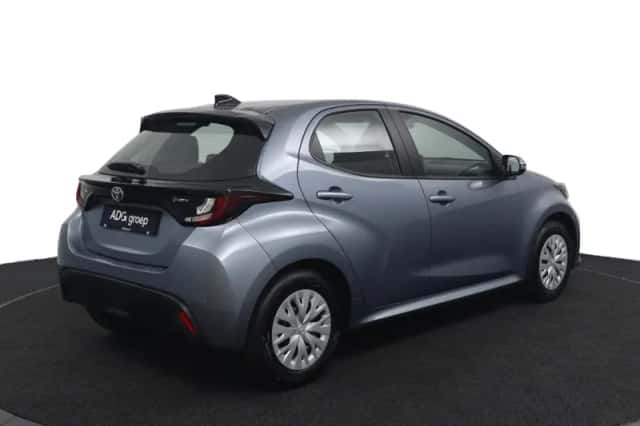 Toyota Yaris (2026) thumbnail 2
