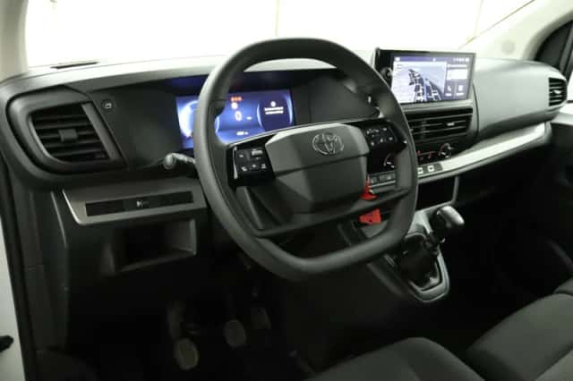 Toyota ProAce Worker (2024) thumbnail 4