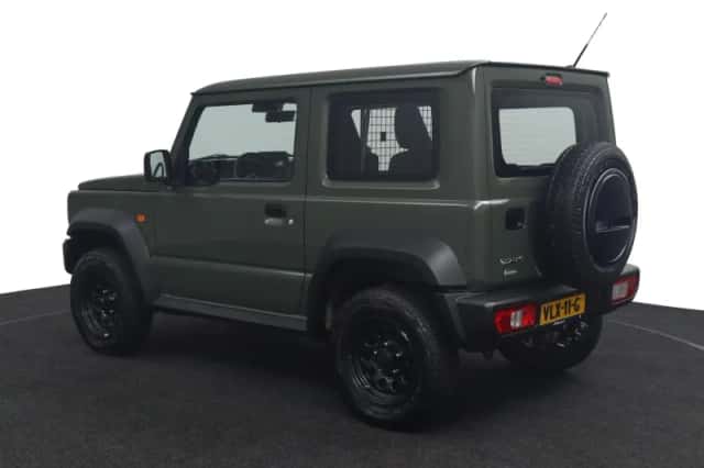Suzuki Jimny (2021) thumbnail 4