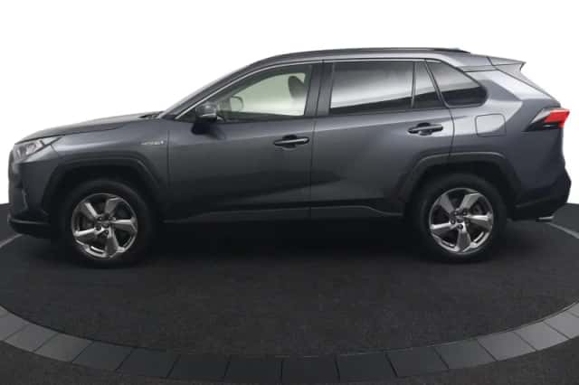 Toyota RAV4 (2021) thumbnail 5