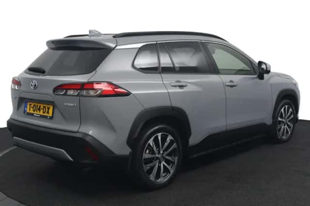 Toyota Corolla Cross (2023) thumbnail 5