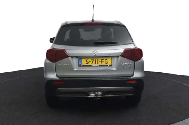 Suzuki Vitara (2023) thumbnail 4