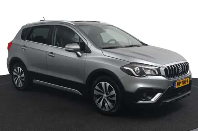 Suzuki S-Cross (2017) thumbnail 2