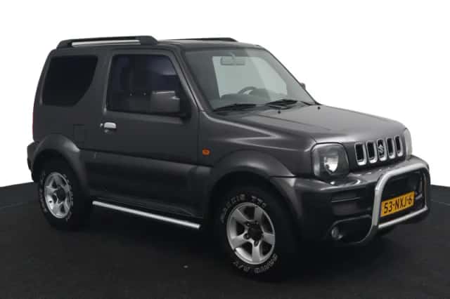 Suzuki Jimny (2010) thumbnail 2