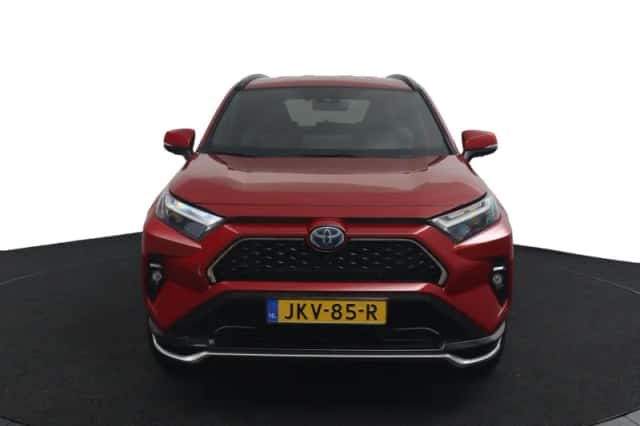 Toyota RAV4 (2025) thumbnail 3