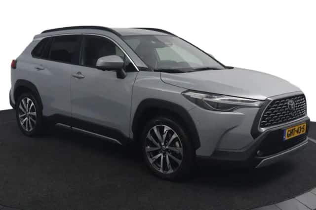 Toyota Corolla Cross (2024) thumbnail 3