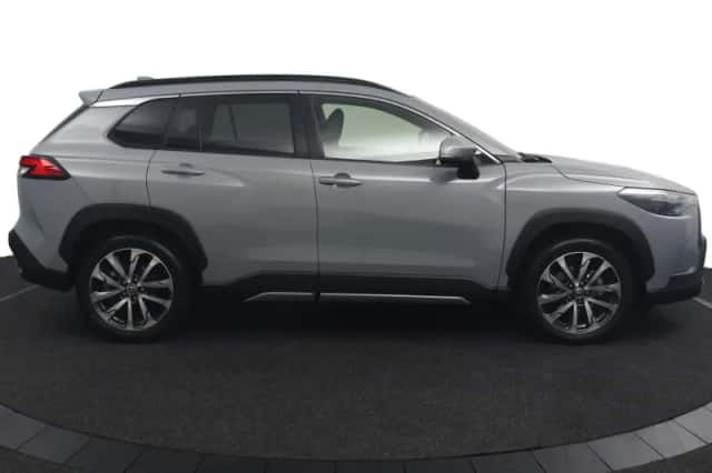 Toyota Corolla Cross (2024) thumbnail 6