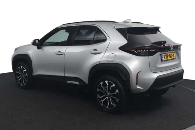 Toyota Yaris Cross (2025) thumbnail 4