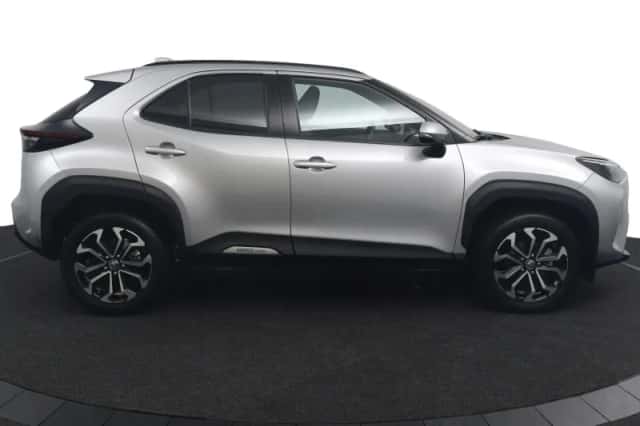 Toyota Yaris Cross (2025) thumbnail 6