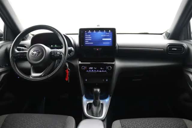 Toyota Yaris Cross (2022) thumbnail 4