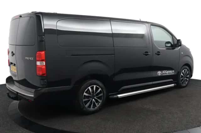 Toyota ProAce Long Worker (2023) thumbnail 2