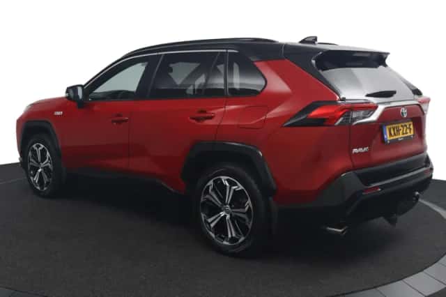 Toyota RAV4 (2022) thumbnail 4