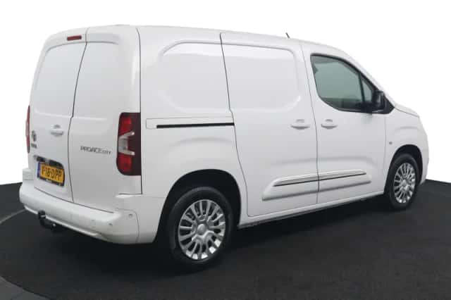 Toyota ProAce City (2024) thumbnail 2
