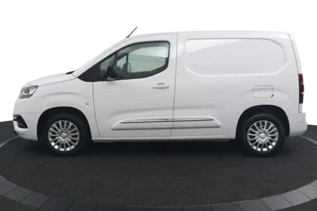 Toyota ProAce City (2024) thumbnail 5