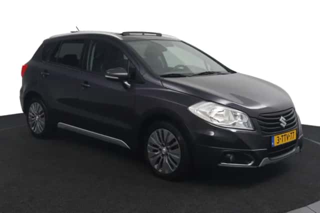 Suzuki SX4 S-Cross (2014) thumbnail 3