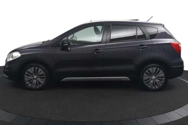 Suzuki SX4 S-Cross (2014) thumbnail 5