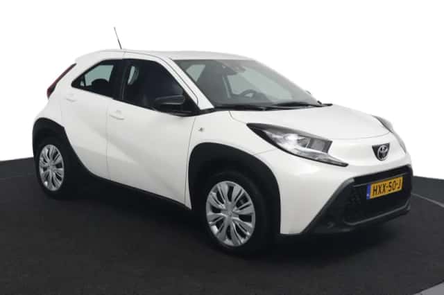 Toyota Aygo X (2025) thumbnail 3