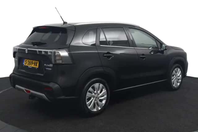 Suzuki S-Cross (2022) thumbnail 2